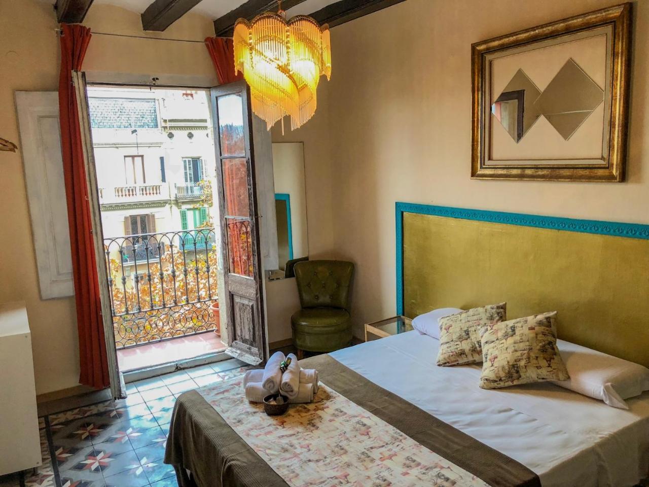 La Isla Hostal Barcelona Ngoại thất bức ảnh